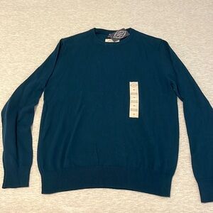 St John’s bay men’s sweater size M - brand new